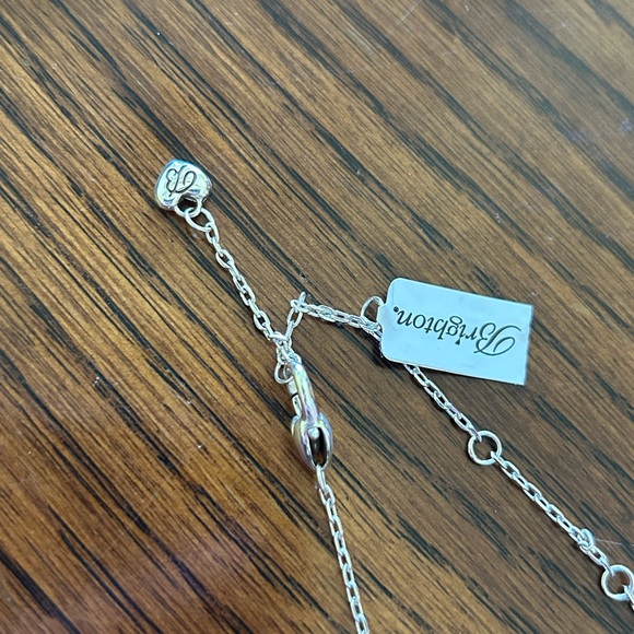 Iridescent Brighton necklace - Picture 4 of 5